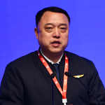     马建新    中国民用航空飞行学院党委常委、副院长以奋击者为先的态度落实立德树人根本任务，以创新者强的行动统筹推进民航人才培养的中国式现代化之路，坚持为党育人、为国育才，为中国民航培养更多合格的建设者和接班人。